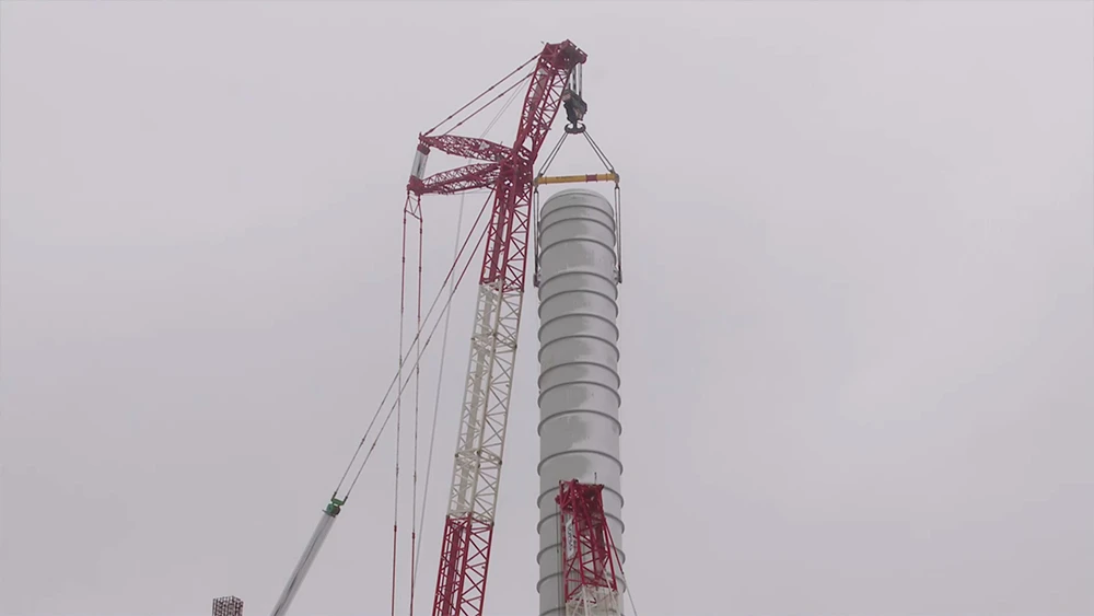 Установка 530-тонной колонны на «Нижнекамскнефтехиме»