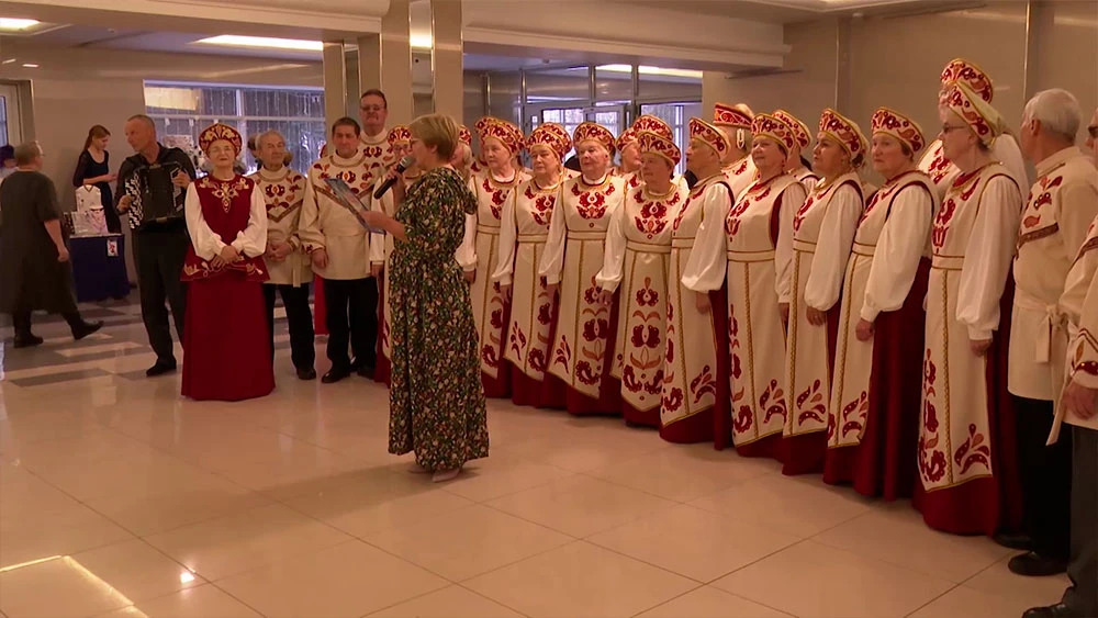 Выступление народного хора