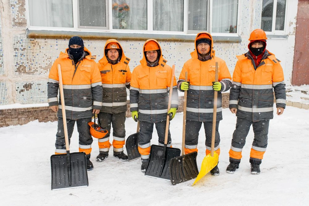 Монтажники подрядных организаций «Пондера» и «НФ Индустри» в Нижнекамске