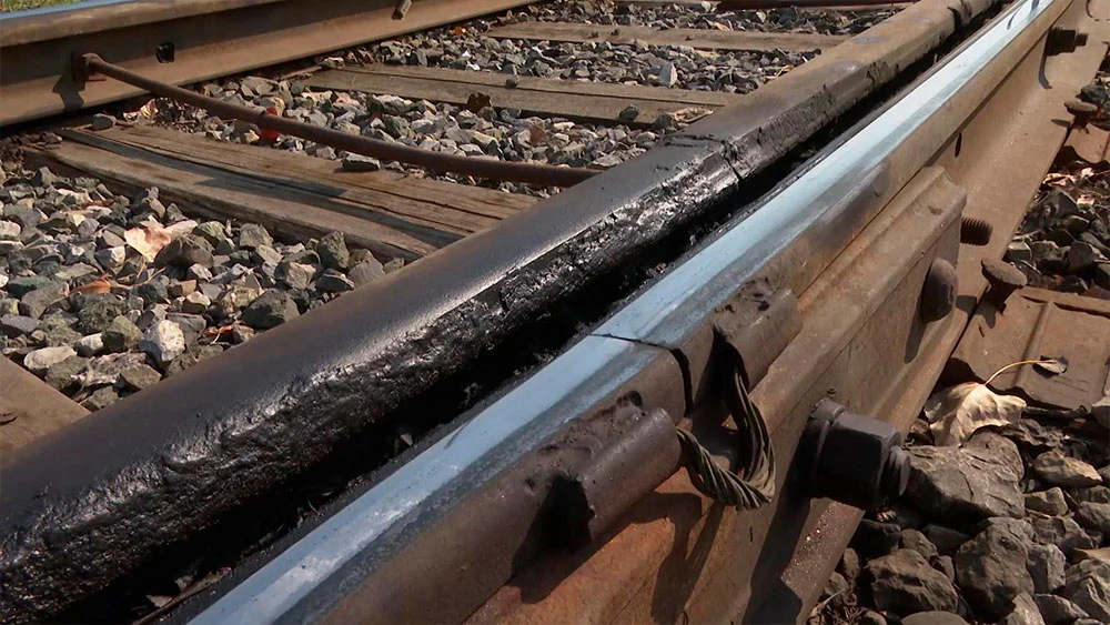 Железнодорожные рельсы