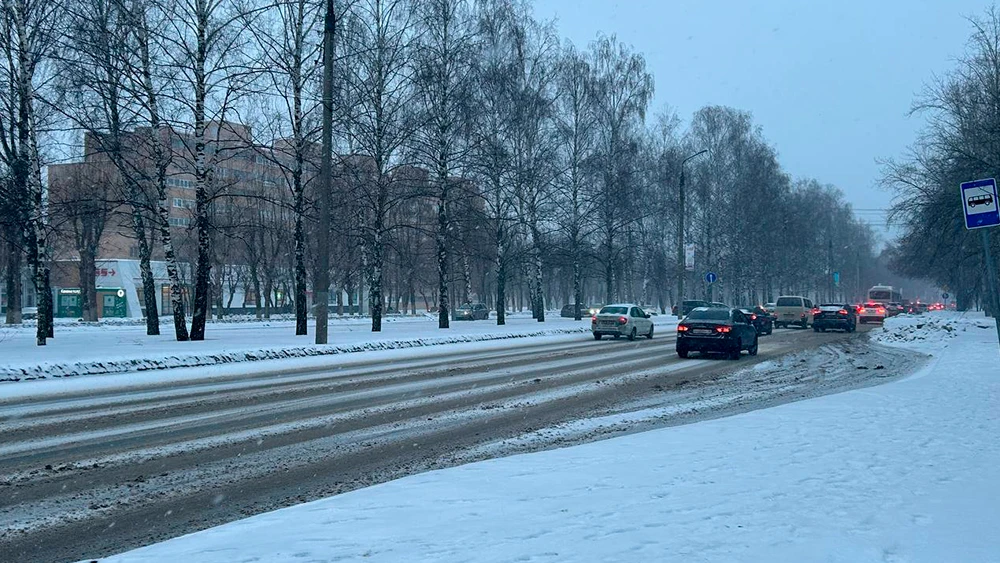 Проспект Химиков в Нижнекамске зимой