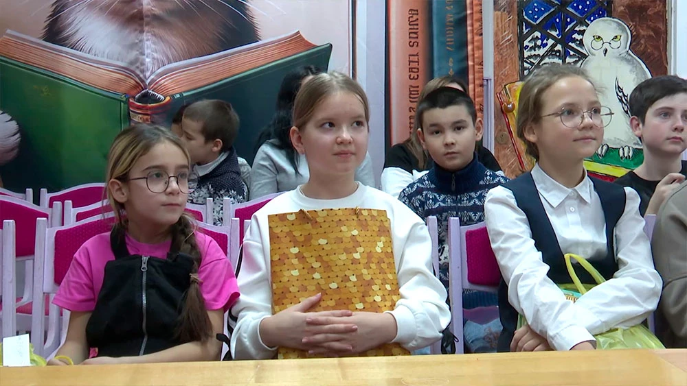 Дети на мероприятии «Свет в окне»