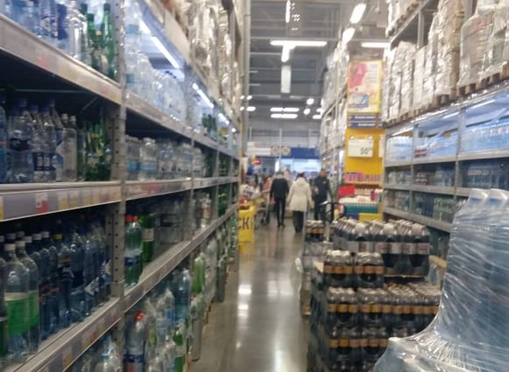 гипермаркет Лента в Нижнекамске на улице Лесной