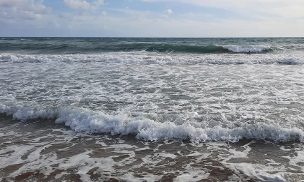 Жуткая картина у берегов Турции: Мраморное море внезапно отступило на десятки метров - телеканал НТР 24