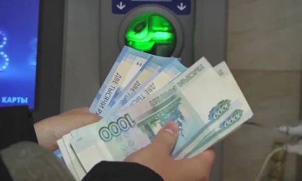 Кому в конце года полагается 13-я зарплата, объяснила юрист - НТР 24