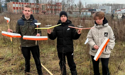 В Нижнекамске прошли соревнования по авиамоделированию «Взлетай!» - телеканал НТР 24