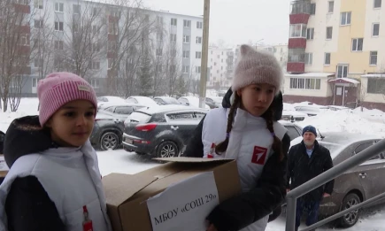 Частичка праздника с Родины: нижнекамские школьники собирают новогодние подарки для солдат - телеканал НТР 24