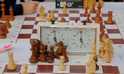 В Нижнекамске прошел шахматный турнир памяти Евгения Королёва - НТР 24