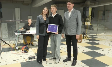 Концерт и спектакль: волонтёры Нижнекамска отметили День добровольца - телеканал НТР 24