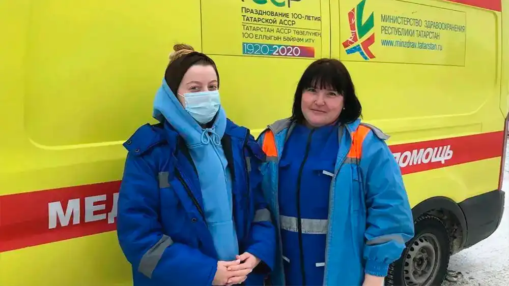 Фельдшеры скорой помощи