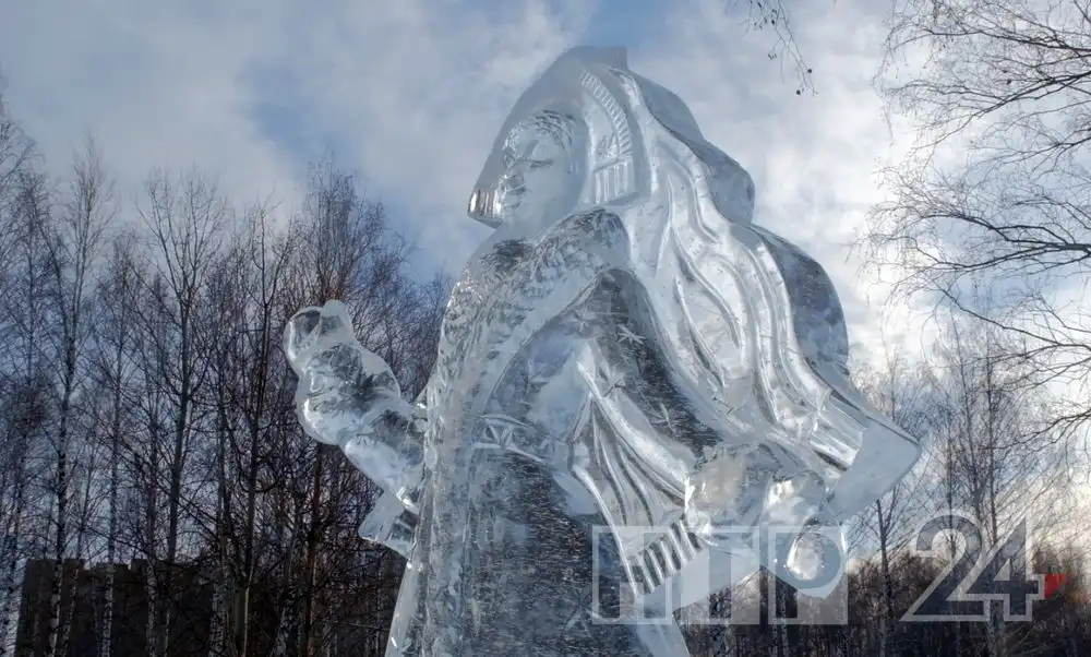 ледяная фигура Снегурочки