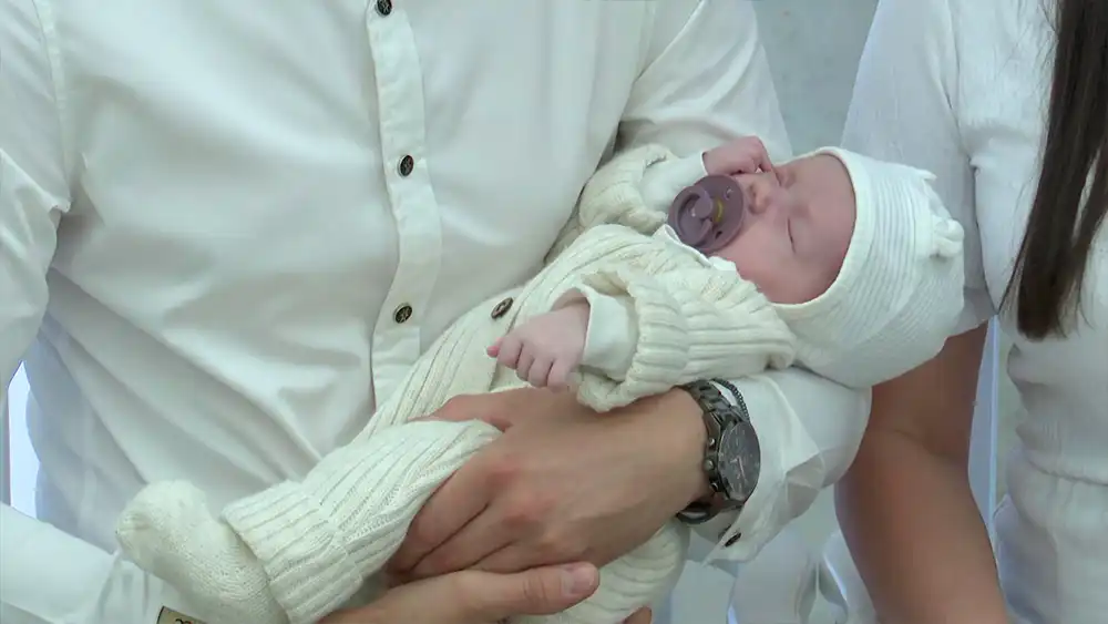 Новорождённый малыш