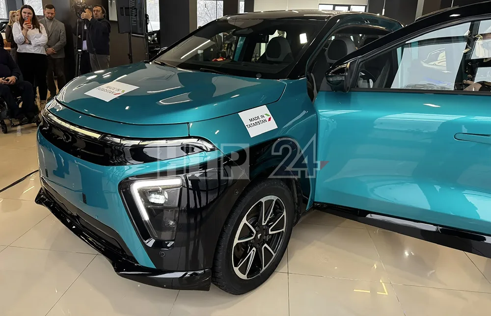 Первый серийный отечественный электромобиль «АТОМ» в Нижнекамске