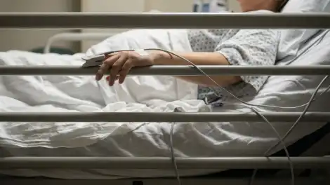 Стало плохо в аэропорту: туристка из Татарстана впала в кому в Египте - телеканал НТР 24