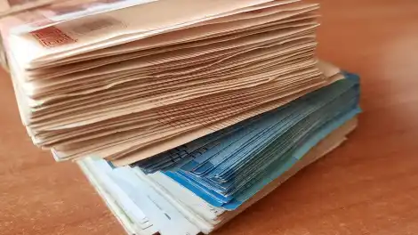 Оперативники и сотрудник автосалона спасли нижнекамца от потери 2 млн рублей - НТР 24