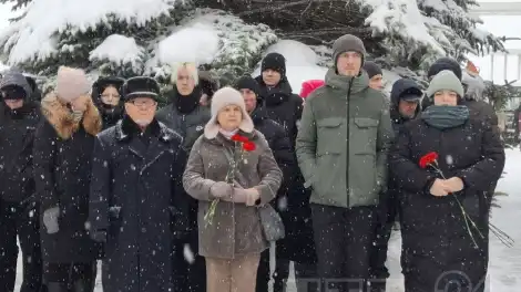 В Нижнекамске почтили память павших солдат 80-го отдельного лыжного батальона - телеканал НТР 24