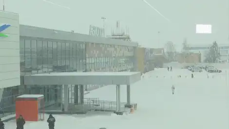 Аэропорт «Бегишево» отменил рейсы в Москву из-за сильного снегопада - телеканал НТР 24