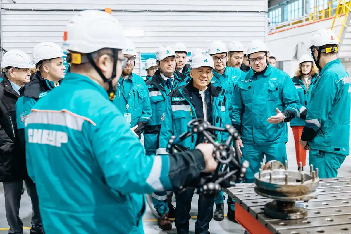 Рустам Минниханов на Нижнекамскнефтехиме СИБУРа
