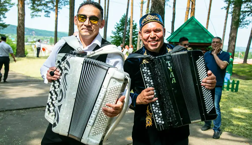 Гармонисты на празднике в Нижнекамске