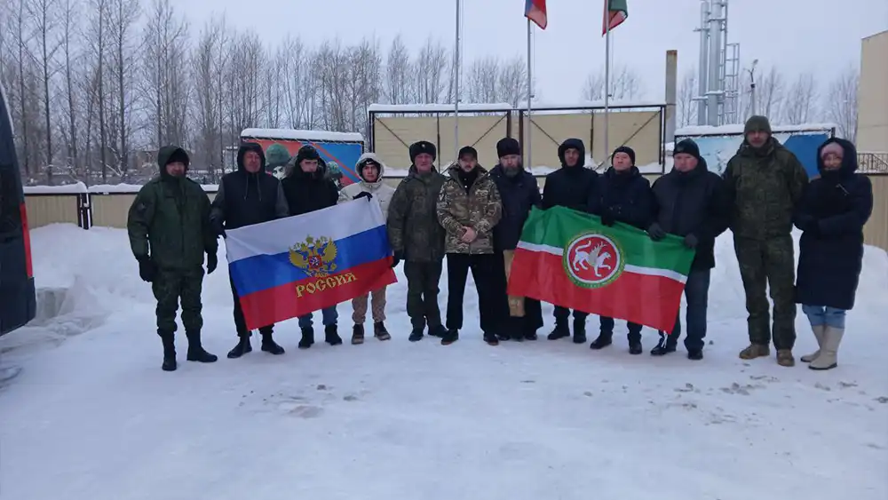 Контрактники из Нижнекамска перед отправкой