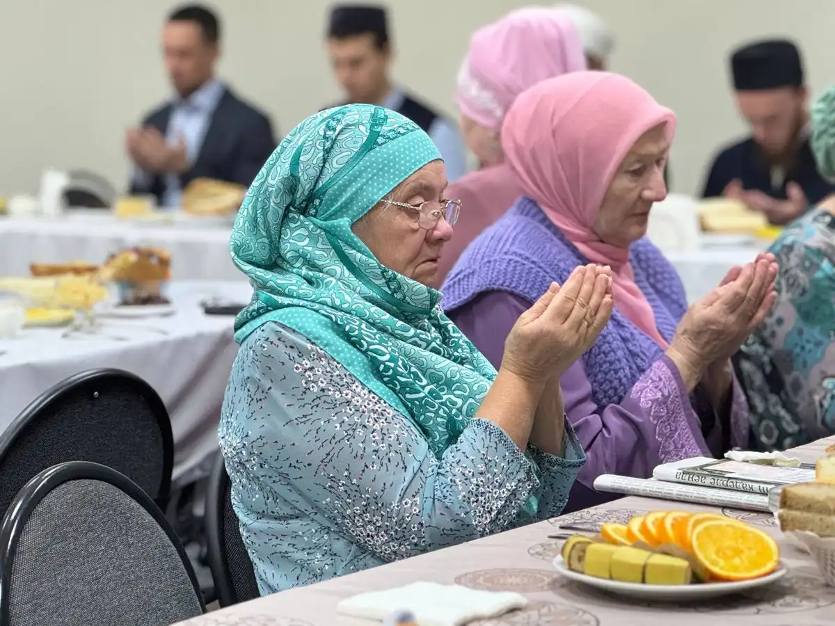 Встреча в центральной мечети Нижнекамска с родственниками бойцов погибших на СВО