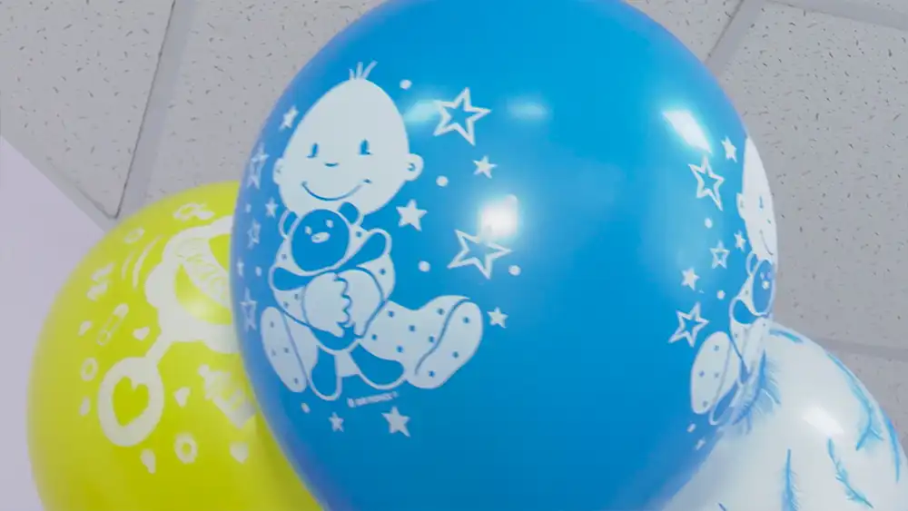 Шарики в роддоме