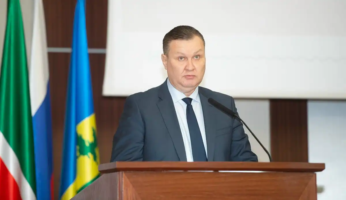 Руководитель исполнительного комитета Нижнекамска Ренат Шакиров // Фото: e-nkama.ru