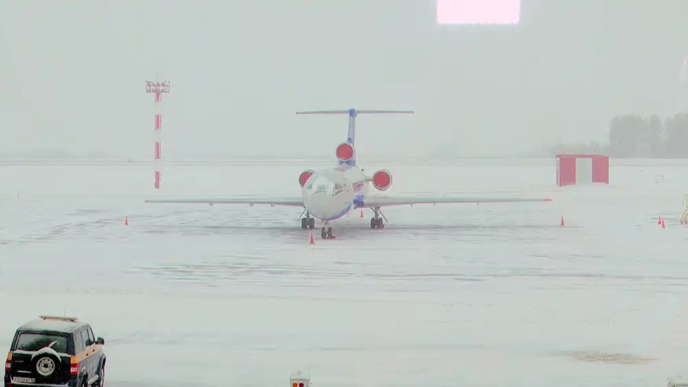 Самолёт в аэропорту