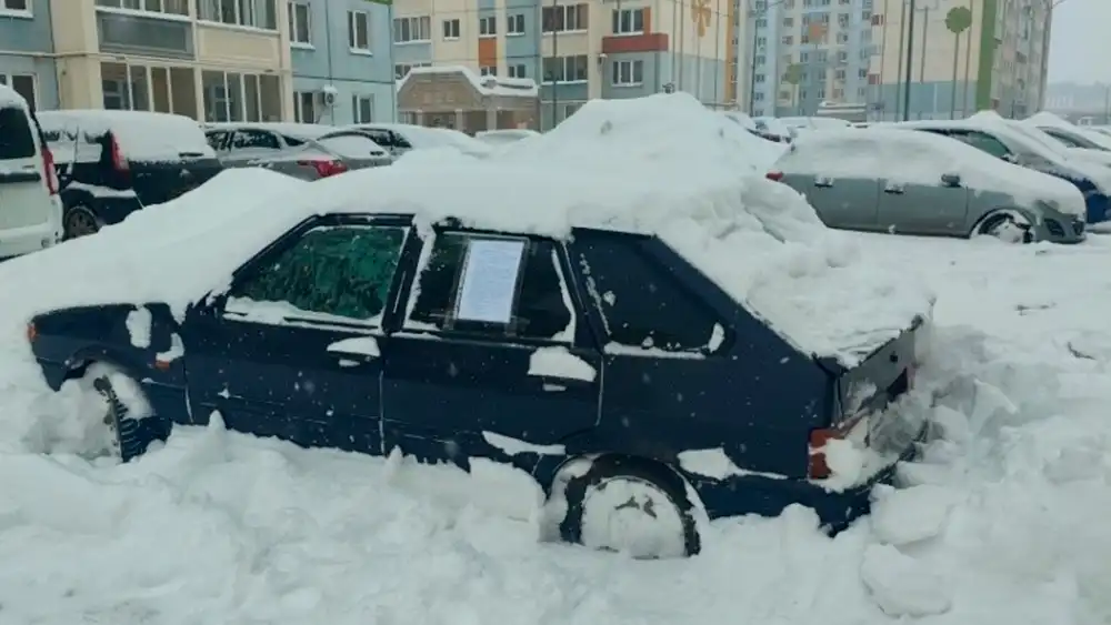 ВАЗ-2114 в снегу