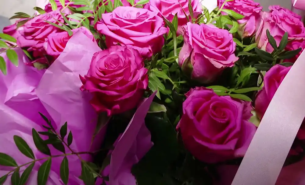 Букет красных роз