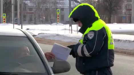 В Нижнекамске за выезд на встречную полосу наказали 52 водителя - телеканал НТР 24