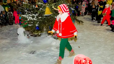 Двор на Кайманова из Нижнекамска вышел в финал конкурса «А у нас во дворе — 2026» - телеканал НТР 24