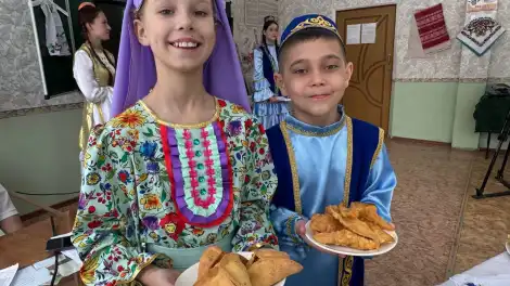В школе № 15 Нижнекамска прошёл фестиваль дружбы народов