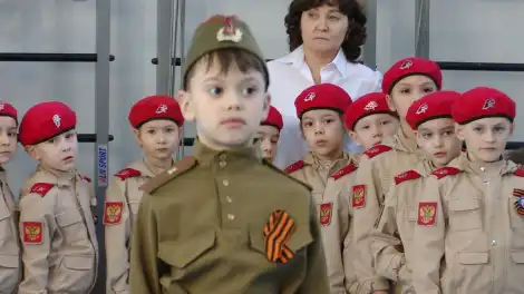 В Нижнекамске определили дошколят-победителей смотра строя и песни - телеканал НТР 24