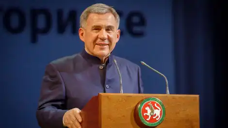 Рустам Минниханов поздравил татарстанцев с Днём Государственного герба - телеканал НТР 24