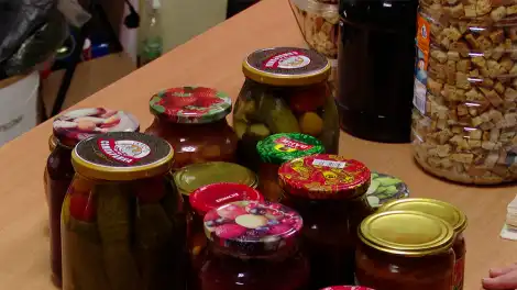 Россиянам грозит штраф за хранение консервации в общих подвалах - телеканал НТР 24