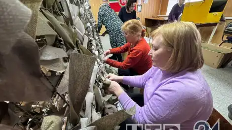 Волонтёры из группы «Маскировочные сети НК» отправили на фронт 2 тысячи масксетей - телеканал НТР 24