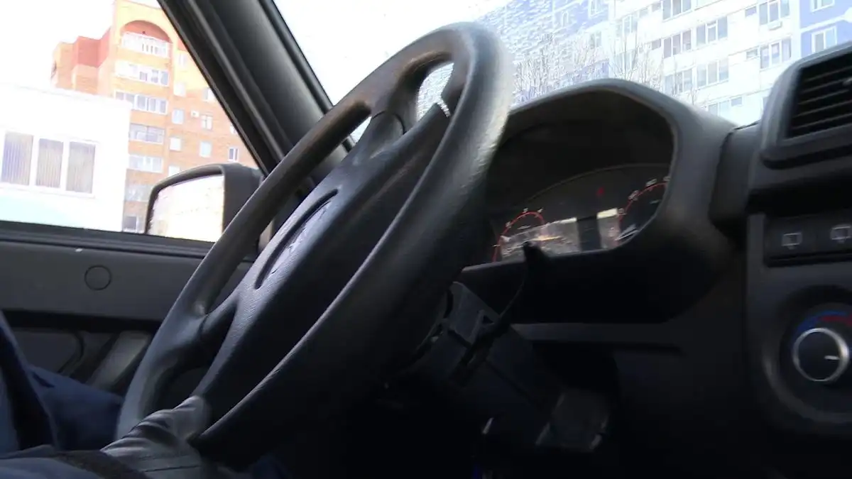 автомобильный руль