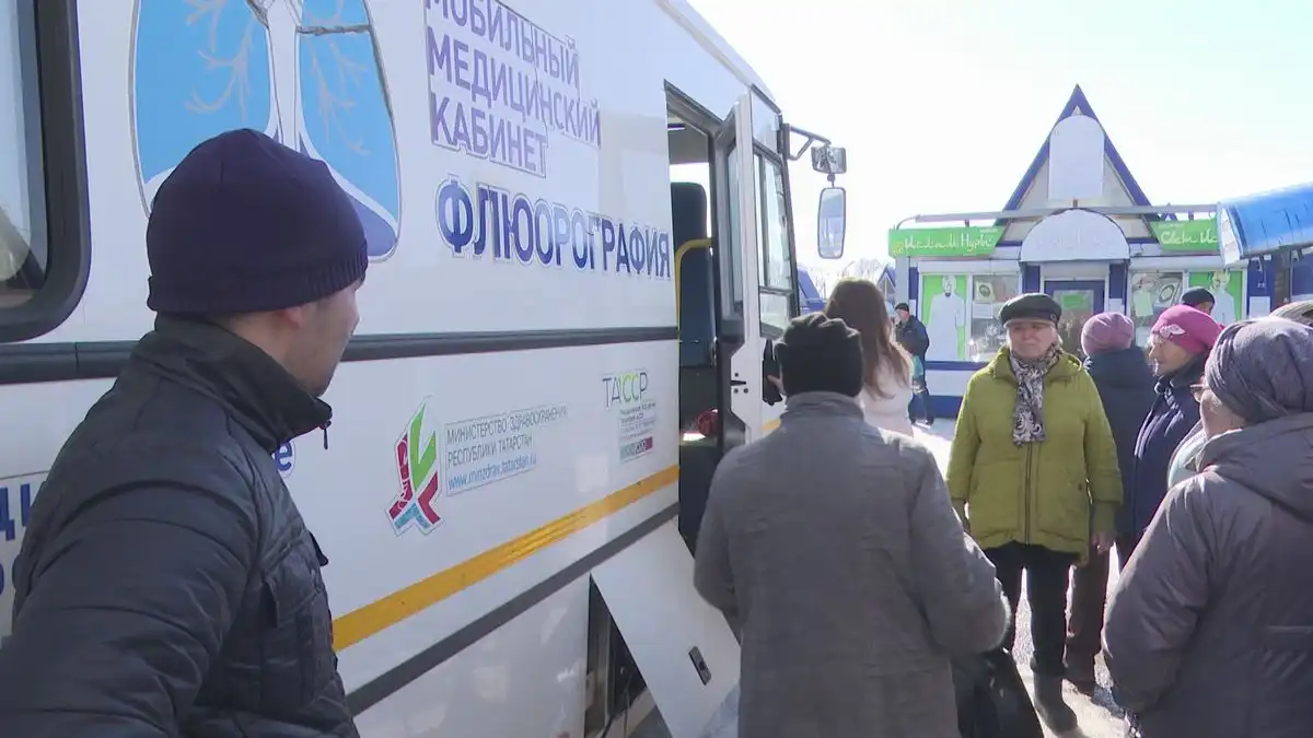 флюоромобиль у центрального рынка в Нижнекамске