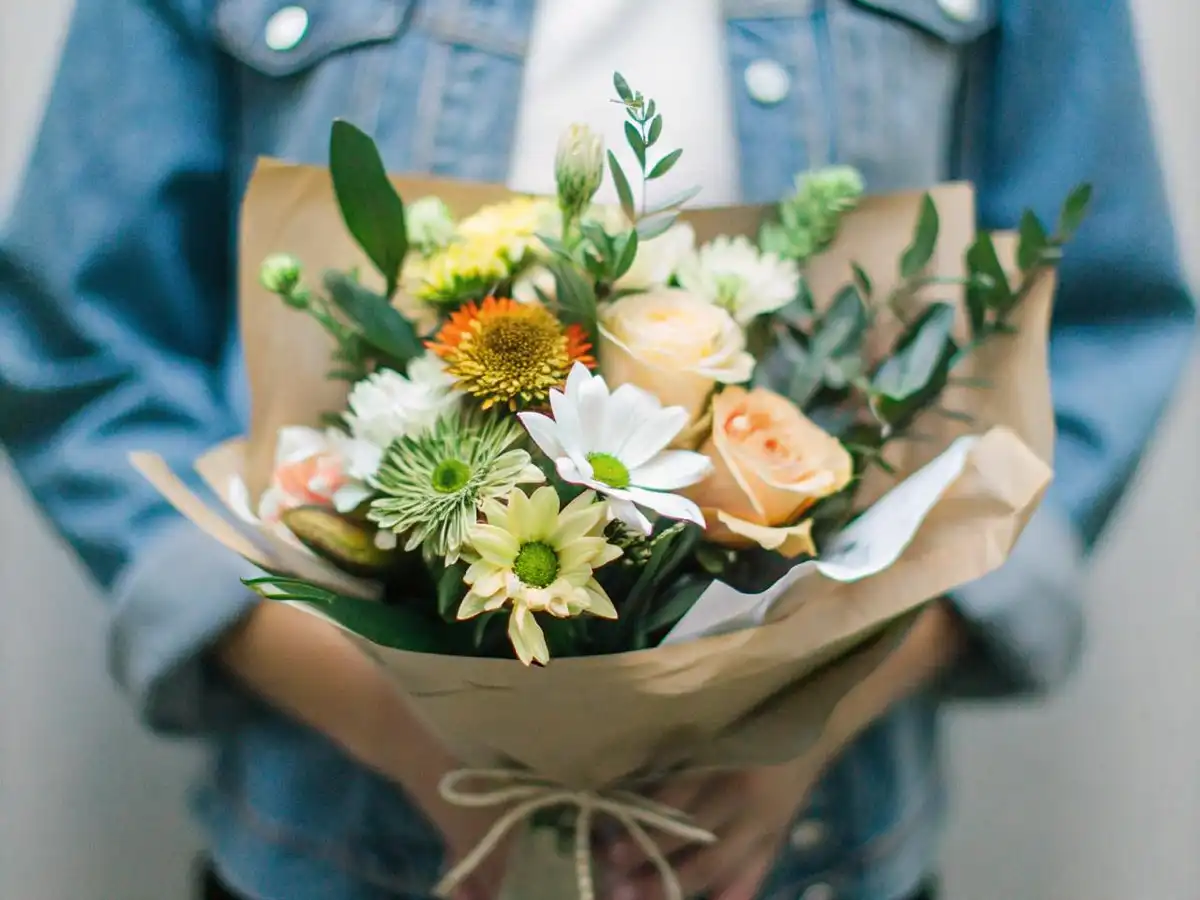 букет цветов в эко-стиле