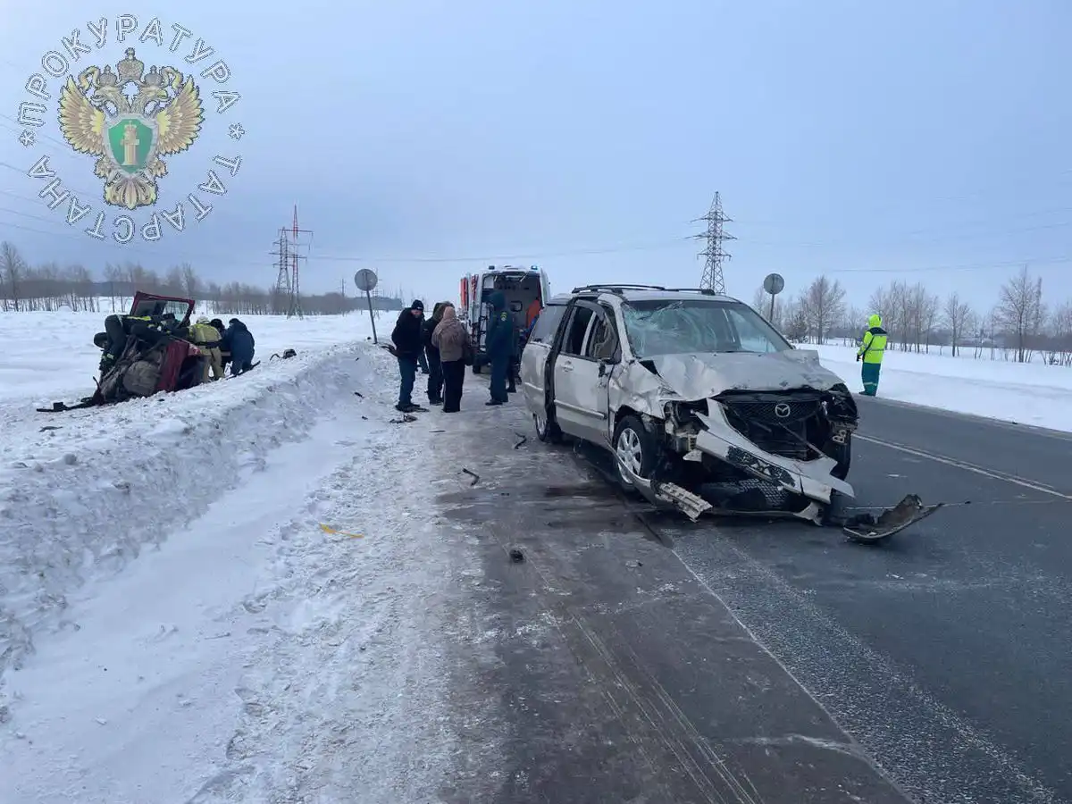 столкновение Рено и Мазда