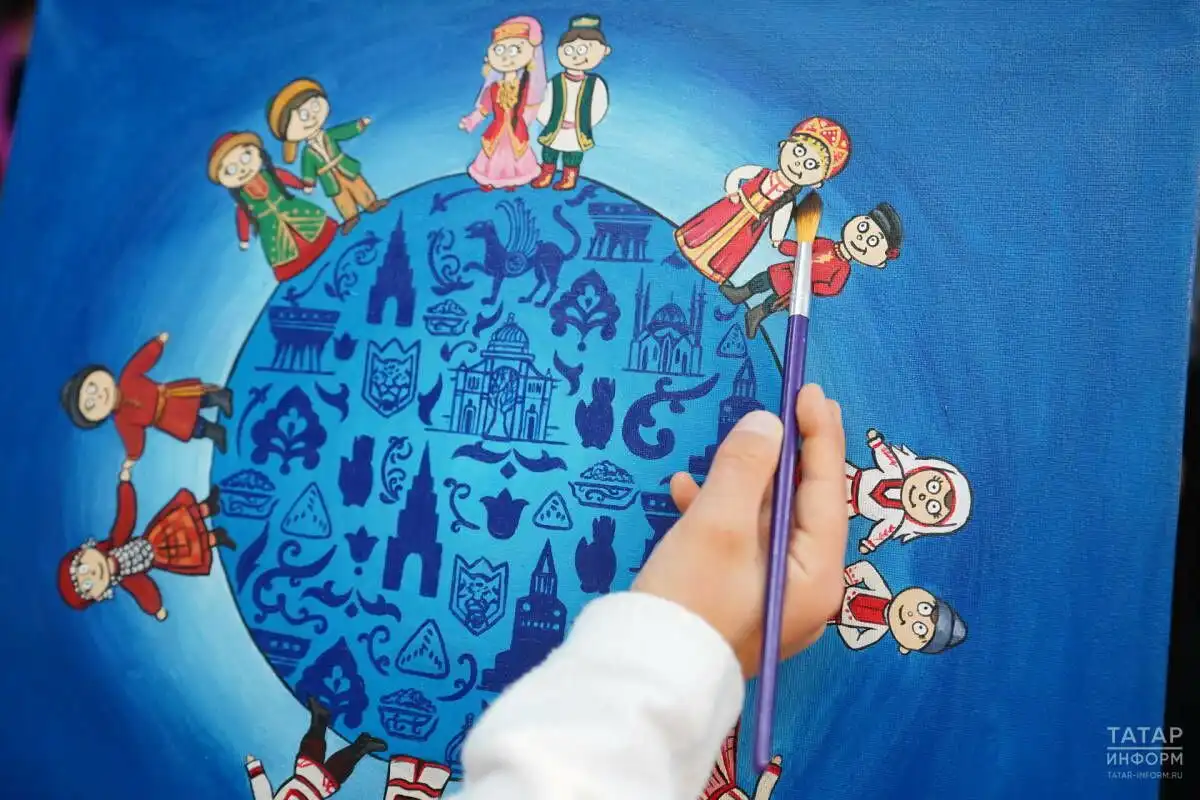 дети на глобусе