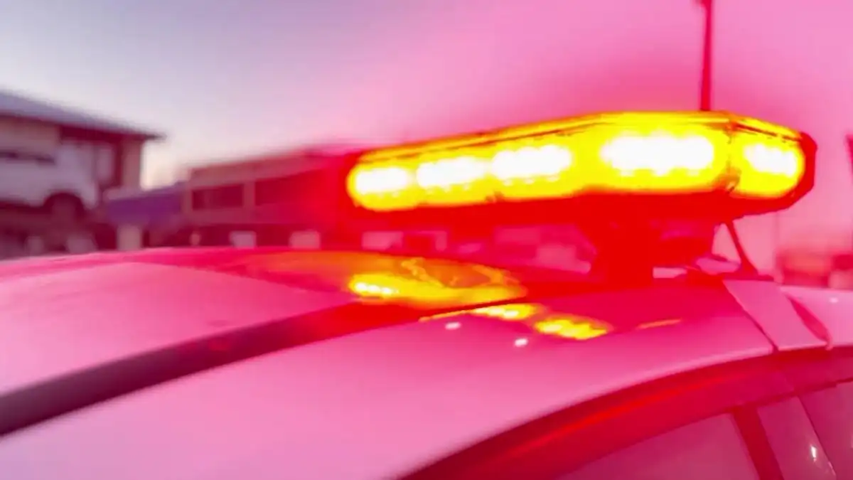 проблесковый маячок автомобиля ГАИ