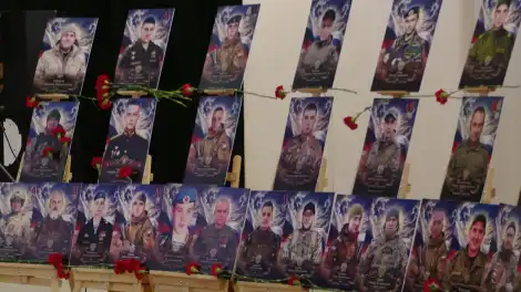 В Нижнекамске работает передвижная фотовыставка, посвященная героям СВО - телеканал НТР 24