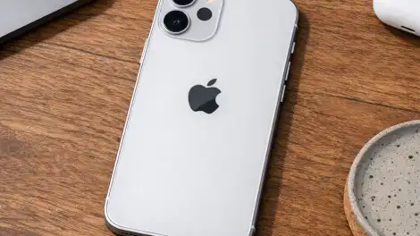 Срочно обновите iOS: Apple предупредила владельцев iPhone об опасном вирусе - телеканал НТР 24