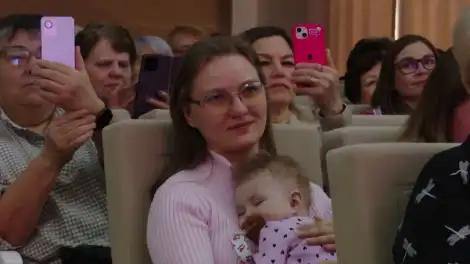 «8 чудо света»: в Нижнекамске чествовали женщин, которые ждут своих героев с фронта - телеканал НТР 24