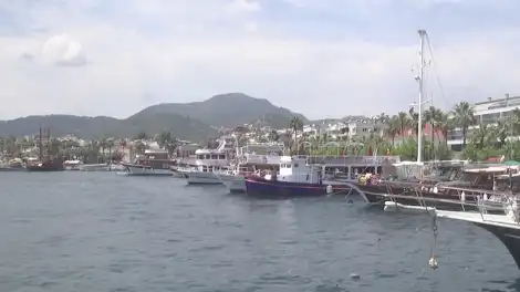 Роспотребнадзор: туристы вправе отменить поездку в страны Персидского залива при угрозе безопасности - телеканал НТР 24