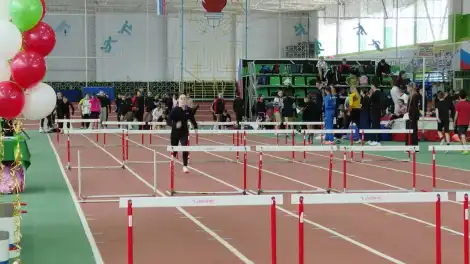 Более 400 легкоатлетов собрал Нижнекамск на республиканском турнире памяти Валерия Дмитриева - телеканал НТР 24