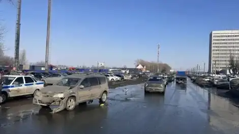 В промзоне Нижнекамска столкнулись две «Лады» - телеканал НТР 24