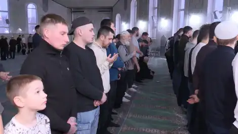 В мечети Нижнекамска проходят ежедневные ифтары - телеканал НТР 24